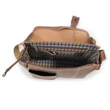 Lade das Bild in den Galerie-Viewer, Umhängetasche Büffelleder mittel-Rucksäcke und Umhängetaschen-Aunts & Uncles-Lederhaus Schliesselberger