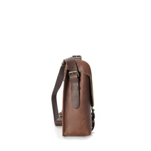 Lade das Bild in den Galerie-Viewer, Umhängetasche Büffelleder Old-School-Rucksäcke und Umhängetaschen-Aunts & Uncles-Lederhaus Schliesselberger