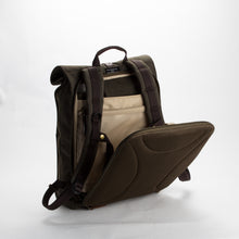 Lade das Bild in den Galerie-Viewer, Rucksack mittel recycelte PET-Flaschen-Rucksäcke und Umhängetaschen-PropertyOf-Lederhaus Schliesselberger