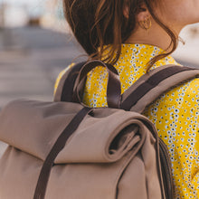 Lade das Bild in den Galerie-Viewer, Rucksack mittel recycelte PET-Flaschen-Rucksäcke und Umhängetaschen-PropertyOf-Lederhaus Schliesselberger