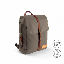 Lade das Bild in den Galerie-Viewer, Rucksack klein recycelte PET-Flaschen-Rucksäcke und Umhängetaschen-PropertyOf-Lederhaus Schliesselberger