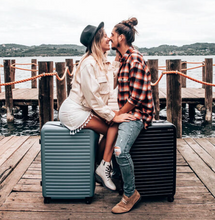 Lade das Bild in den Galerie-Viewer, Reisetrolley groß Polycarbonat-Reisegepäck-Samsonite-Lederhaus Schliesselberger