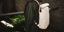 Lade das Bild in den Galerie-Viewer, Rucksack Baumwollgewebe beschichtet-Rucksäcke und Umhängetaschen-Aunts & Uncles-Lederhaus Schliesselberger