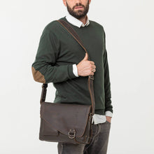 Lade das Bild in den Galerie-Viewer, Umhängetasche Büffelleder klein-Rucksäcke und Umhängetaschen-Aunts & Uncles-Lederhaus Schliesselberger
