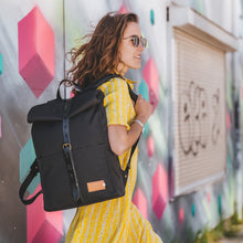 Lade das Bild in den Galerie-Viewer, Rucksack mittel recycelte PET-Flaschen-Rucksäcke und Umhängetaschen-PropertyOf-Lederhaus Schliesselberger
